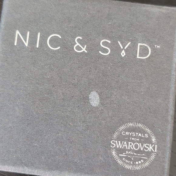 Nic & Syd Heart Necklace - Picture 2 of 2